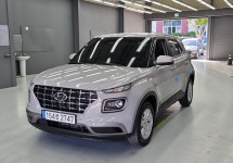 Hyundai Venue 