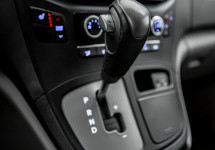 Hyundai Grand Starex 2,5d AT (175 лс)