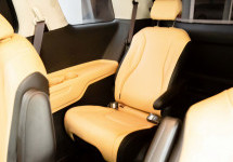Kia Carnival 2,2d AT (202 лс)