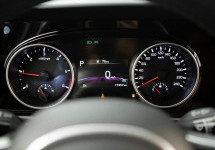 Kia Carnival 2,2d AT (202 лс)