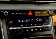 Kia Carnival 2,2d AT (202 лс)