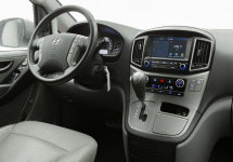 Hyundai Grand Starex 2,5d AT (174 лс)