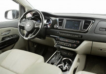 Kia Carnival 2,2d AT (202 лс)