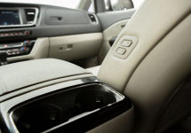 Kia Carnival 2,2d AT (202 лс)
