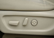 Kia Carnival 2,2d AT (202 лс)
