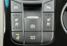 Kia Carnival 2,2d AT (202 лс)