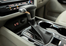 Kia Carnival 2,2d AT (202 лс)