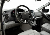 Hyundai Grand Starex 2,5d AT (174 лс)