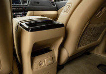 Kia Carnival 2,2d AT (202 лс)