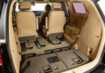 Kia Carnival 2,2d AT (202 лс)