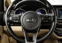 Kia Carnival 2,2d AT (202 лс)