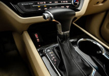 Kia Carnival 2,2d AT (202 лс)