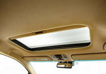 Kia Carnival 2,2d AT (202 лс)