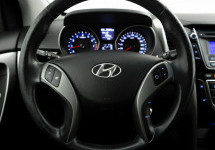 Hyundai i30 1,6 AT (130 лс)