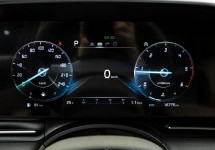 Kia Carnival 2,2d AT (199 лс)