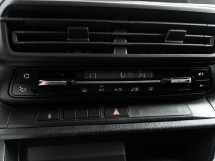Peugeot Traveller