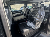 Peugeot Traveller
