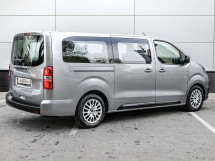 Peugeot Traveller