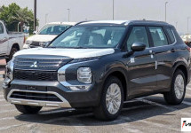 MITSUBISHI Outlander MEDIUM
