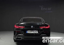 Bmw 8-Series 