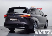 Toyota Sienna 