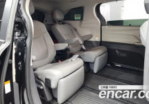 Toyota Sienna 