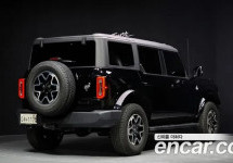Ford Bronco 