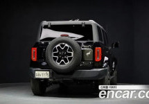 Ford Bronco 