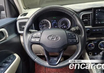 Hyundai Venue 