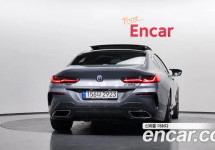 Bmw 8-Series 