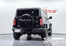 Ford Bronco 