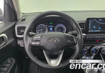 Hyundai Venue 