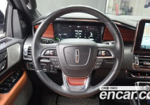 Lincoln Navigator 