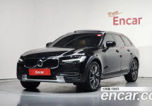 Volvo V90 