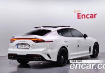 Kia Stinger 