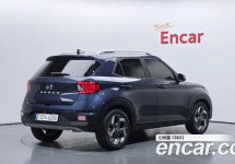 Hyundai Venue 