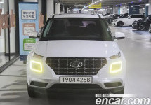Hyundai Venue 