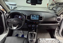 Hyundai Venue 