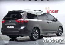 Toyota Sienna 