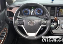 Toyota Sienna 