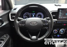 Hyundai Venue 