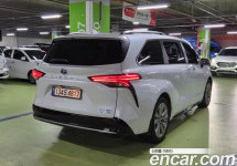 Toyota Sienna 