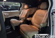 Toyota Sienna 