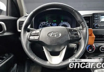 Hyundai Venue 