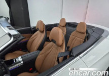 Mercedes-Benz Cle-Class 