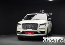 Lincoln Navigator 