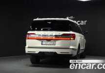 Lincoln Navigator 