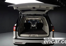 Lincoln Navigator 