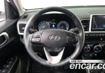 Hyundai Venue 