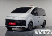 Hyundai Staria 